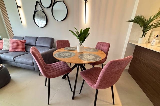 2 slaapkamer Appartement te koop in La Veleta, Torrevieja met zwembad - € 349.000 (Ref: 9651263)