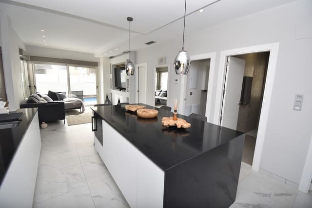 3 sypialnia Willa na sprzedaż w Villamartin, Orihuela z basenem - 395 000 € (Ref: 9651264)