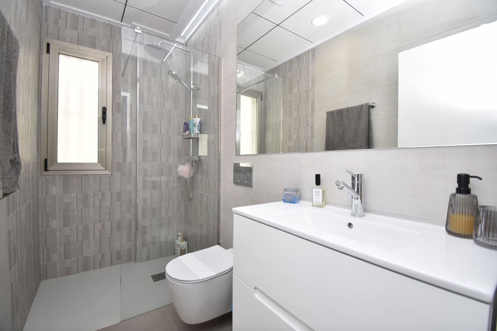 3 sypialnia Willa na sprzedaż w Villamartin z basenem - 395 000 € (Ref: 9651264)