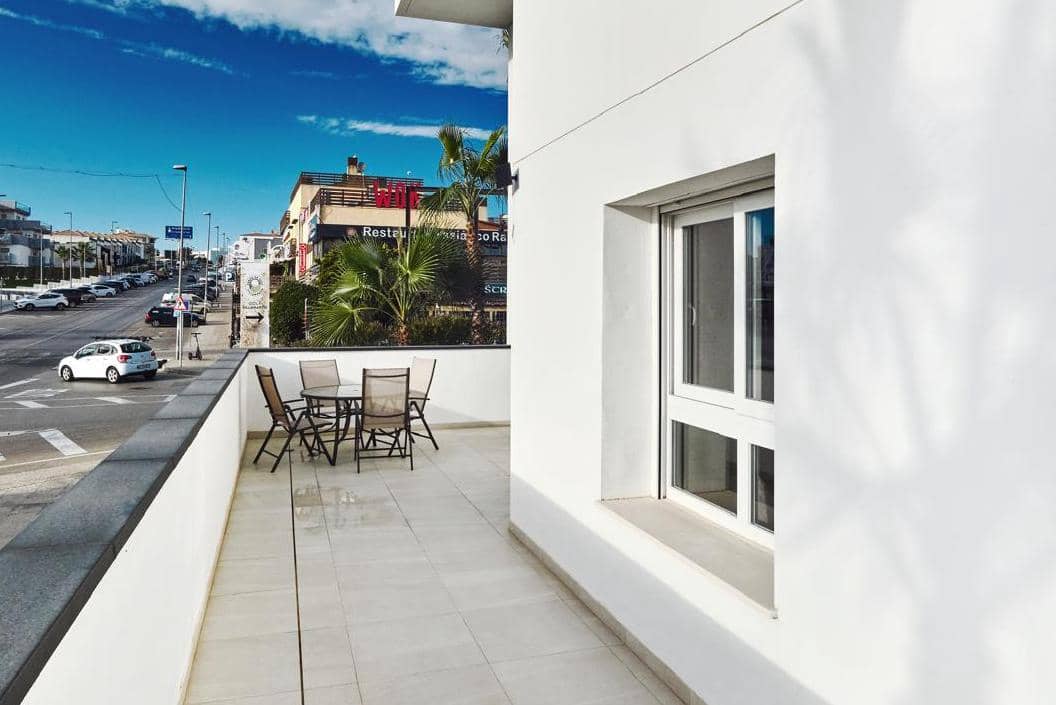 3 bedroom Apartment for sale in Villamartin with pool garage - € 349,000 (Ref: 9651265)