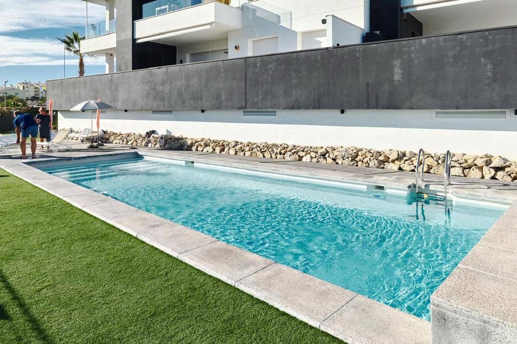 3 bedroom Apartment for sale in Villamartin with pool garage - € 349,000 (Ref: 9651265)