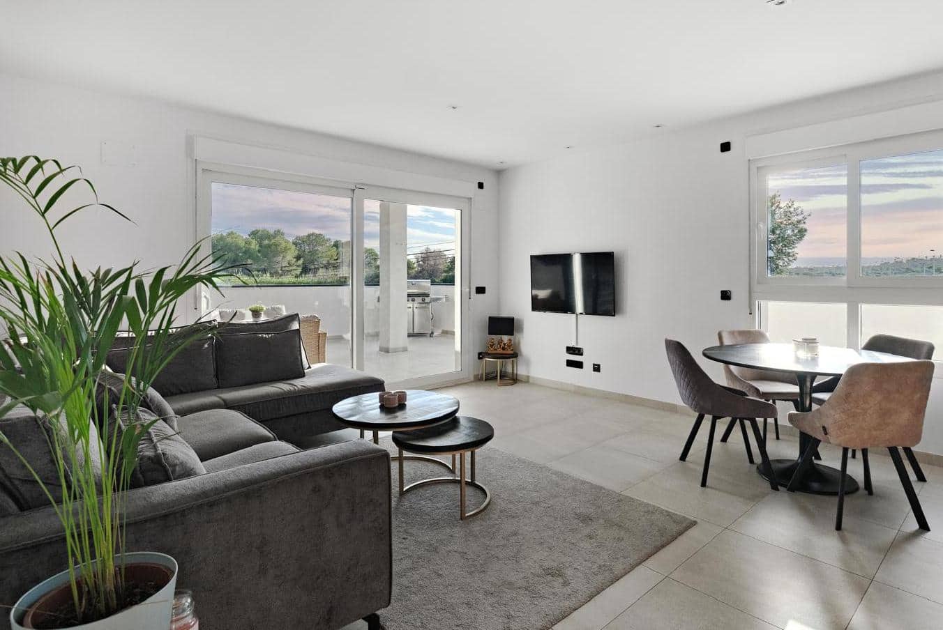 3 bedroom Apartment for sale in Villamartin with pool garage - € 349,000 (Ref: 9651265)