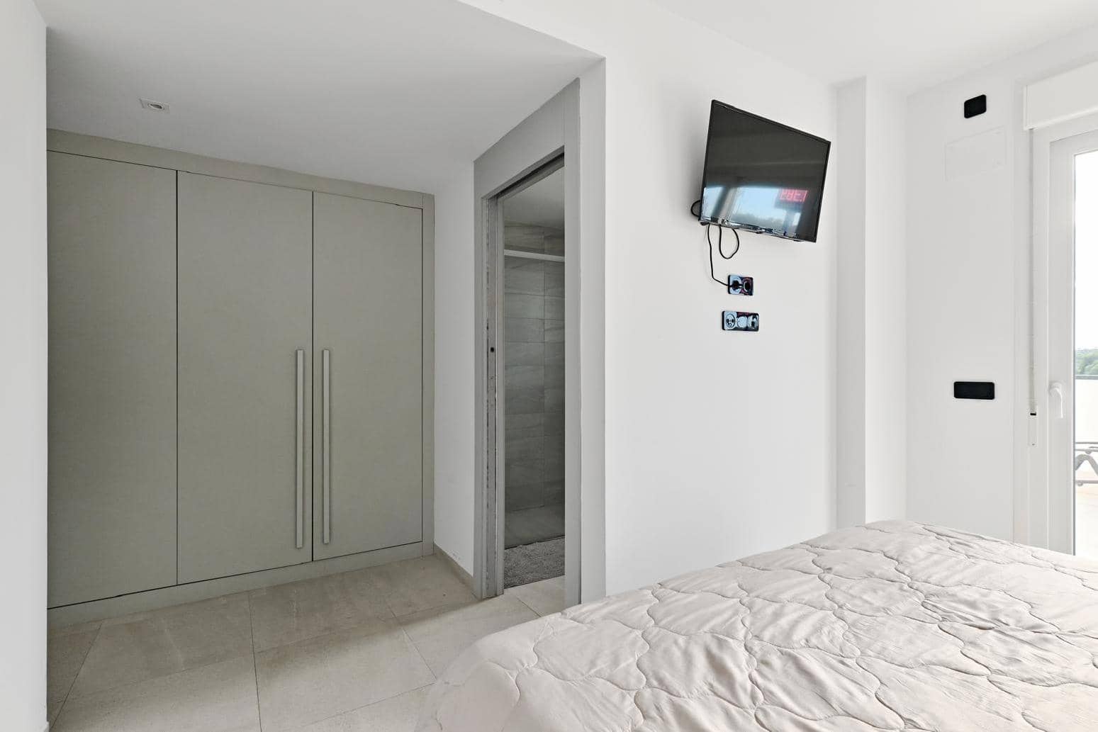 3 bedroom Apartment for sale in Villamartin with pool garage - € 349,000 (Ref: 9651265)