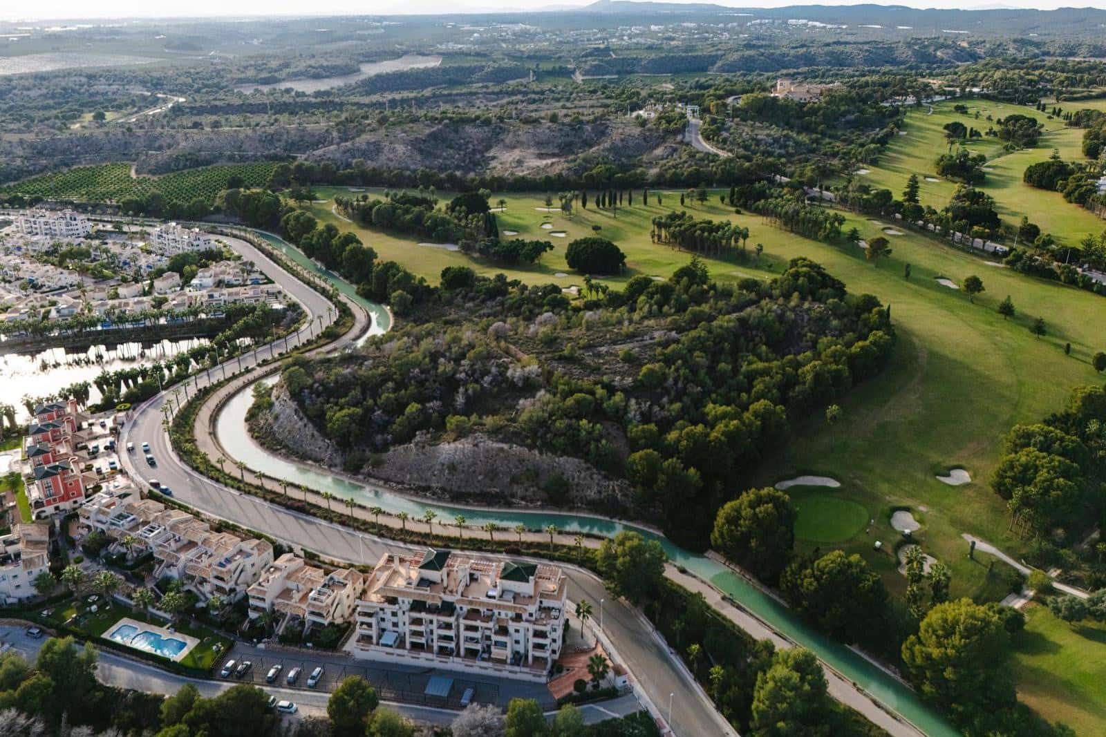 3 bedroom Apartment for sale in Villamartin with pool garage - € 349,000 (Ref: 9651265)