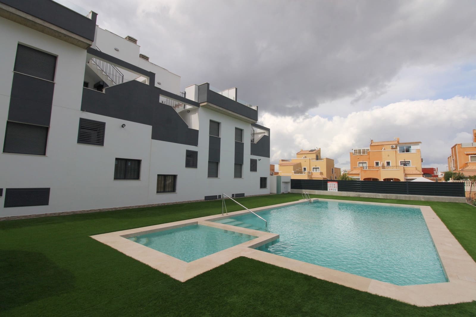 2 slaapkamer Penthouse te koop in Los Altos met zwembad - € 295.000 (Ref: 9663604)