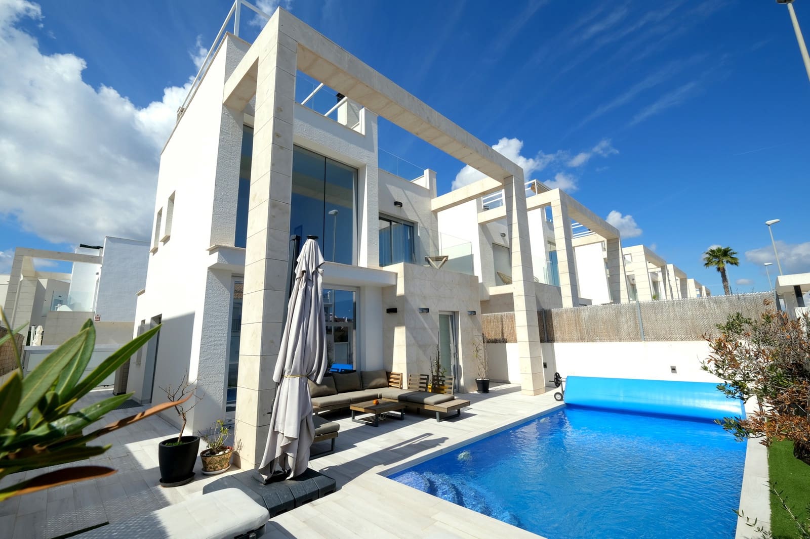 3 sypialnia Willa na sprzedaż w Cabo Roig z basenem - 645 000 € (Ref: 9673916)