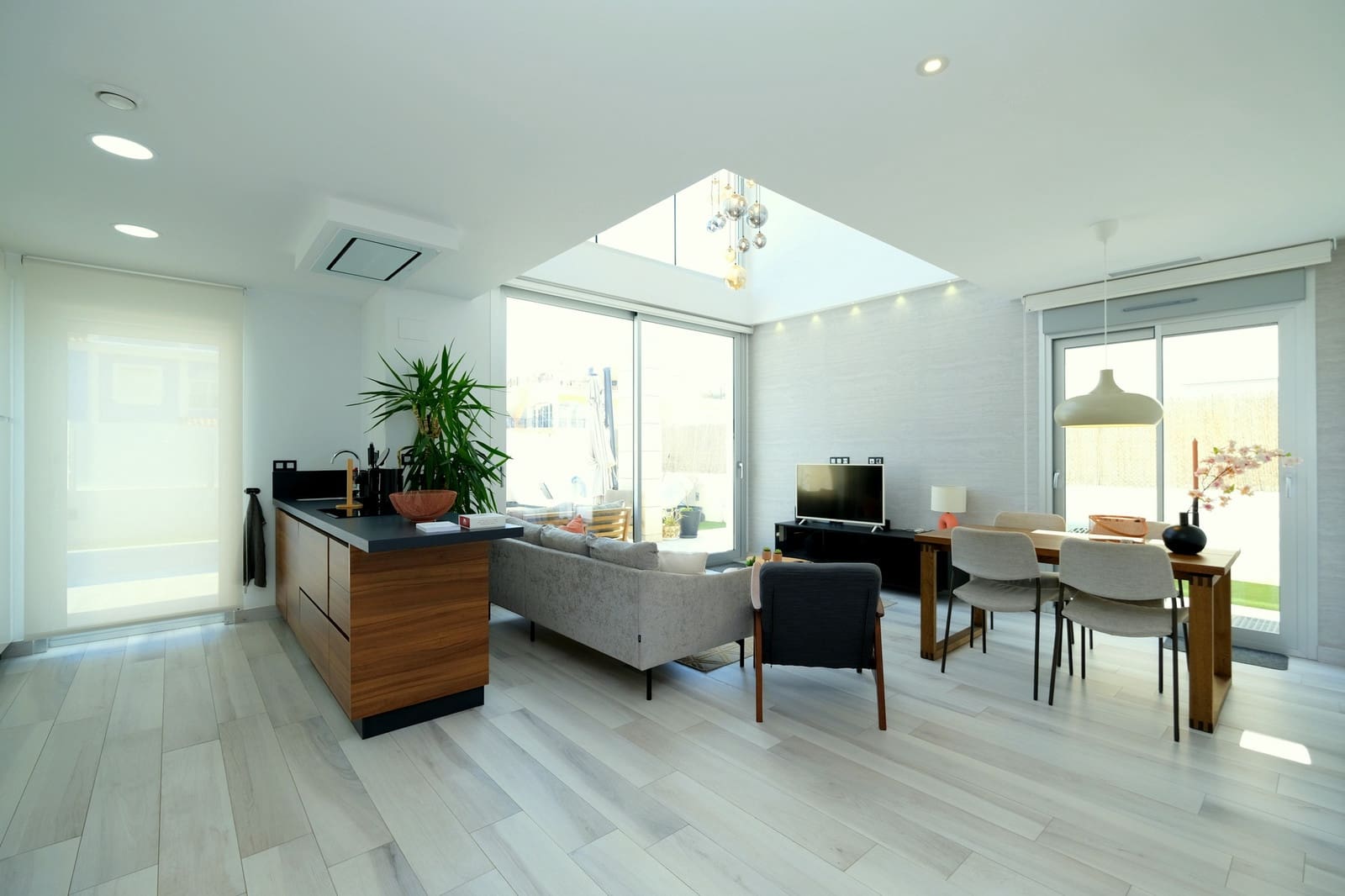 3 bedroom Villa for sale in Cabo Roig with pool - € 645,000 (Ref: 9673916)