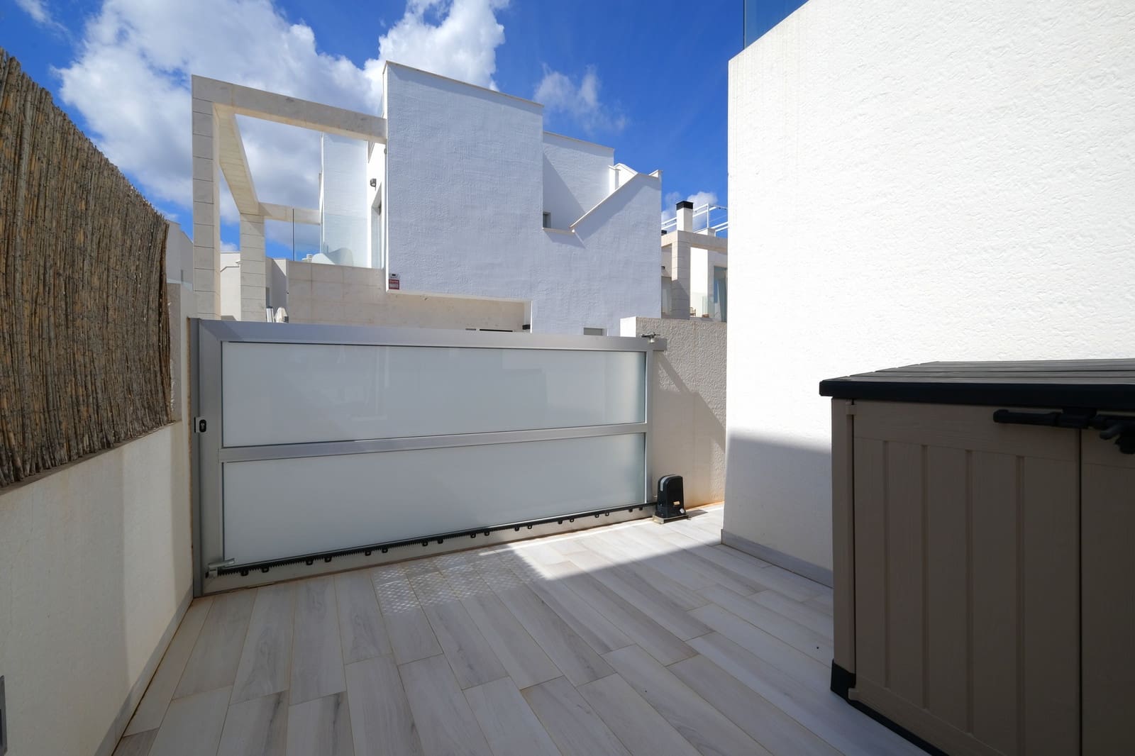 3 bedroom Villa for sale in Cabo Roig with pool - € 645,000 (Ref: 9673916)