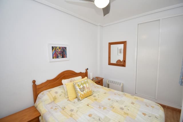 Ático de 2 habitaciones en Playa Flamenca, Orihuela en venta con piscina - 159.995 € (Ref: 9679574)