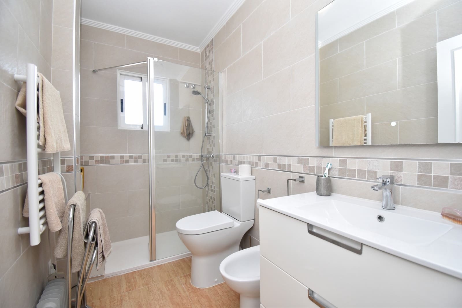 Ático de 2 habitaciones en Playa Flamenca en venta con piscina - 159.995 € (Ref: 9679574)