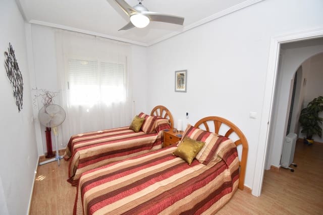 Ático de 2 habitaciones en Playa Flamenca, Orihuela en venta con piscina - 159.995 € (Ref: 9679574)