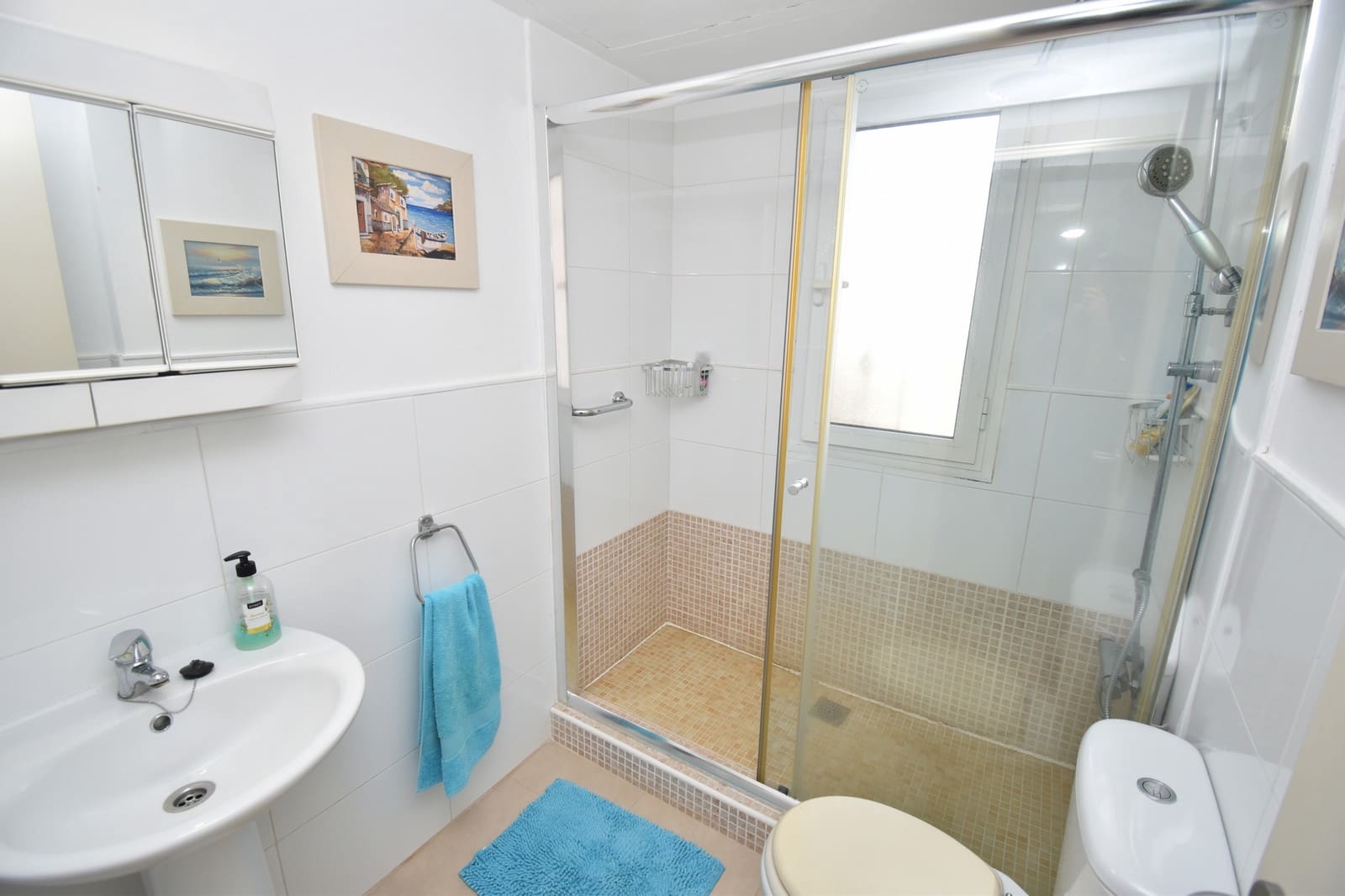 2 Zimmer Apartment zu verkaufen in Cabo Roig mit Pool - 230.000 € (Ref: 9679575)