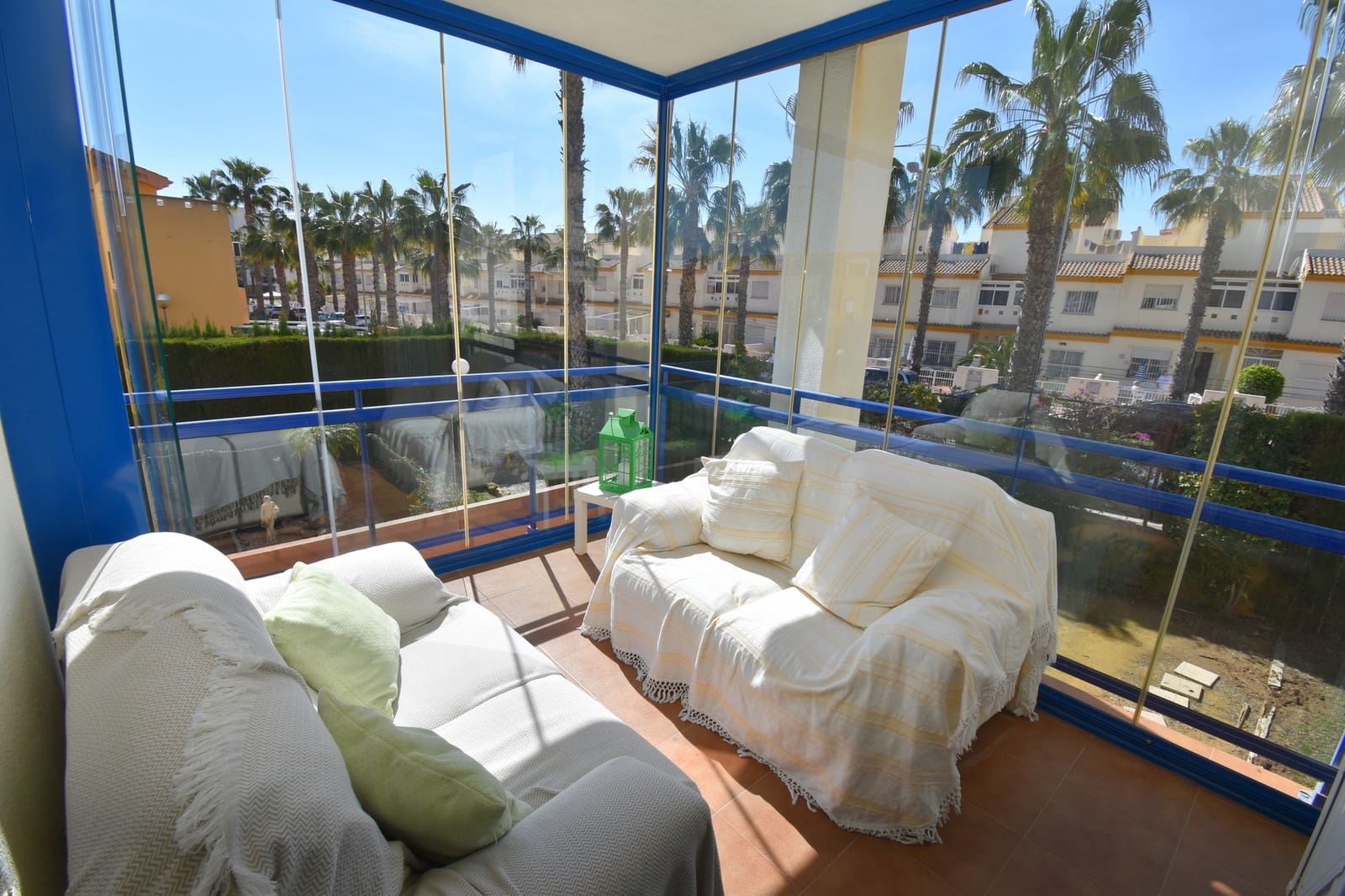 2 Zimmer Apartment zu verkaufen in Cabo Roig mit Pool - 230.000 € (Ref: 9679575)
