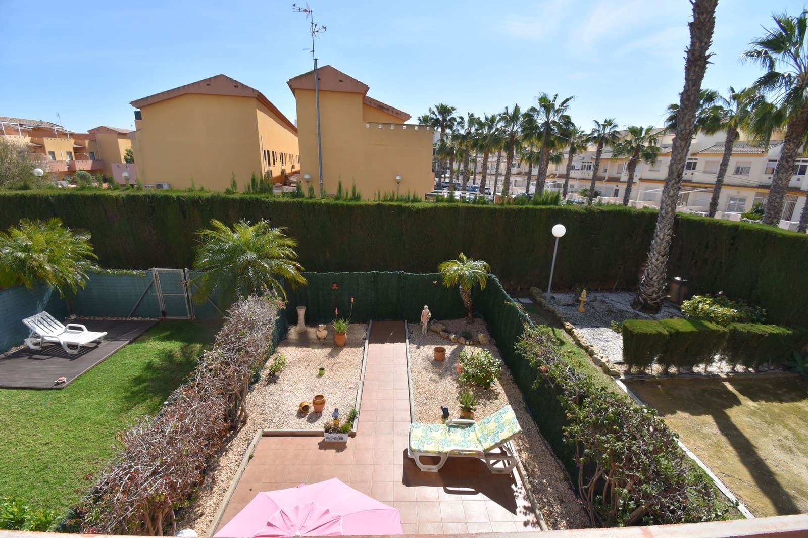 2 Zimmer Apartment zu verkaufen in Cabo Roig mit Pool - 230.000 € (Ref: 9679575)