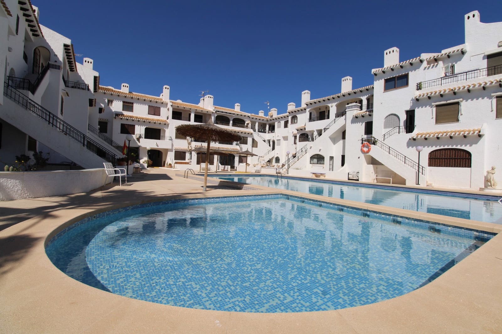 2 soverom Penthouse til salgs i Playa Flamenca med svømmebasseng - € 179 999 (Ref: 9683395)