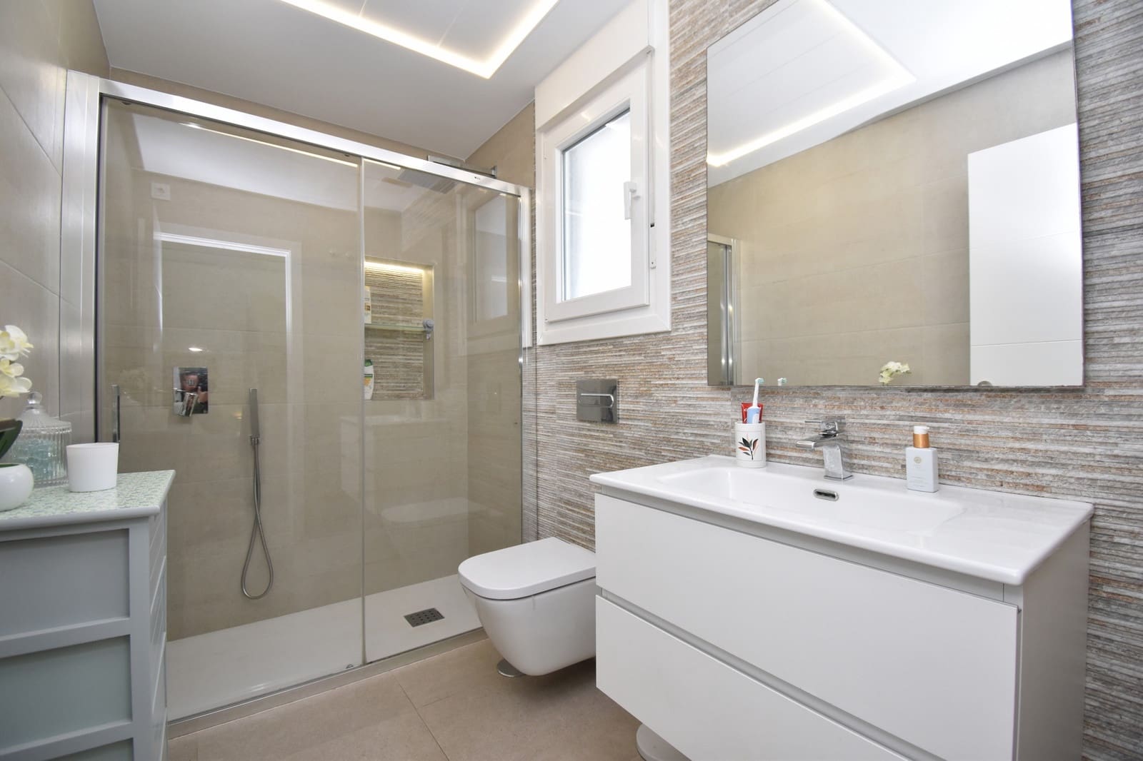 4 slaapkamer Villa te koop in San Pedro del Pinatar met zwembad - € 525.000 (Ref: 9686187)