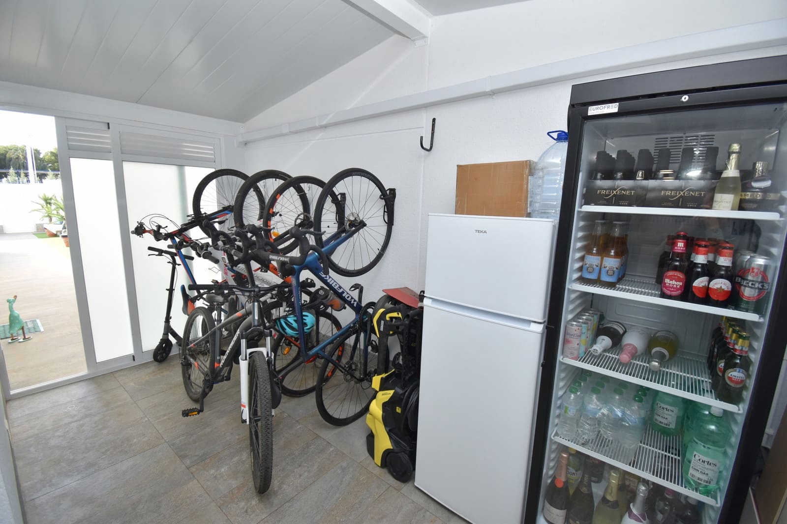 4 slaapkamer Villa te koop in San Pedro del Pinatar met zwembad - € 525.000 (Ref: 9686187)