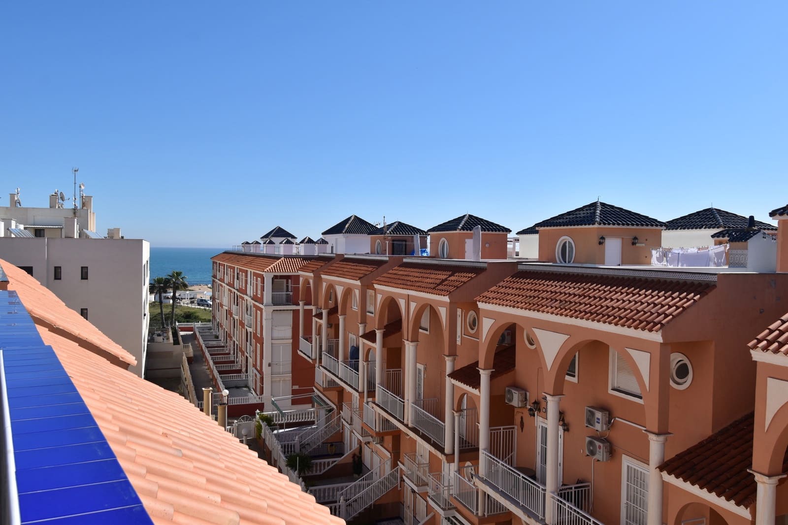 2 slaapkamer Penthouse te koop in La Mata met zwembad - € 189.999 (Ref: 9686188)