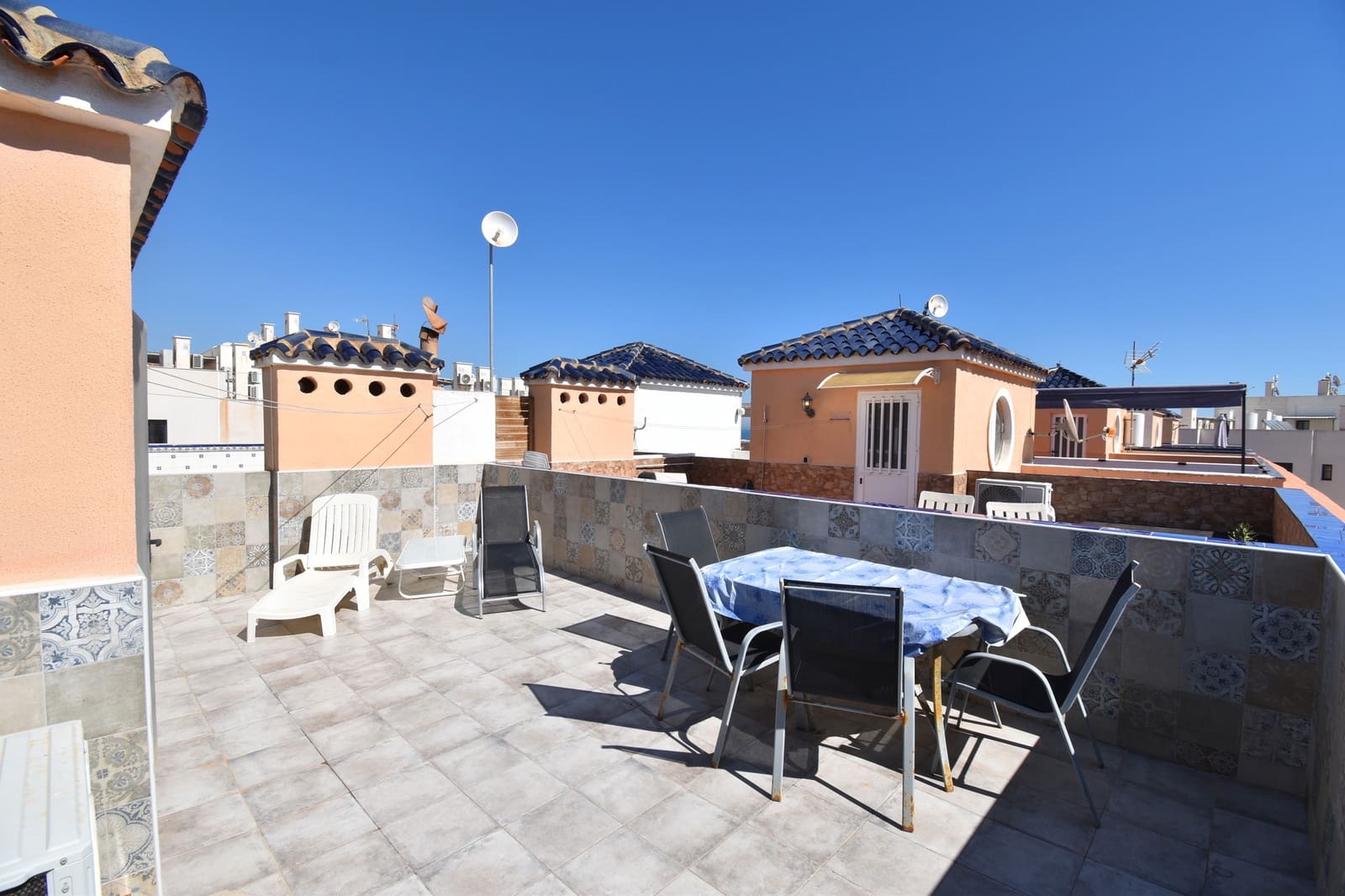 2 slaapkamer Penthouse te koop in La Mata met zwembad - € 189.999 (Ref: 9686188)