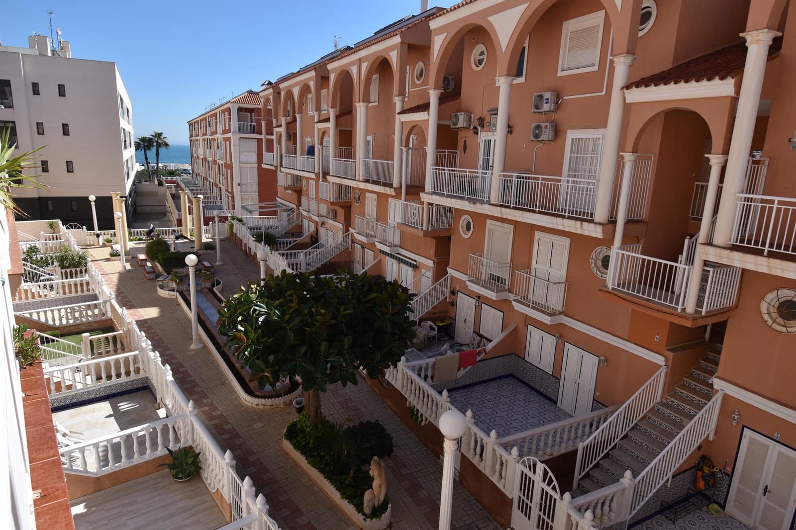 2 slaapkamer Penthouse te koop in La Mata met zwembad - € 189.999 (Ref: 9686188)
