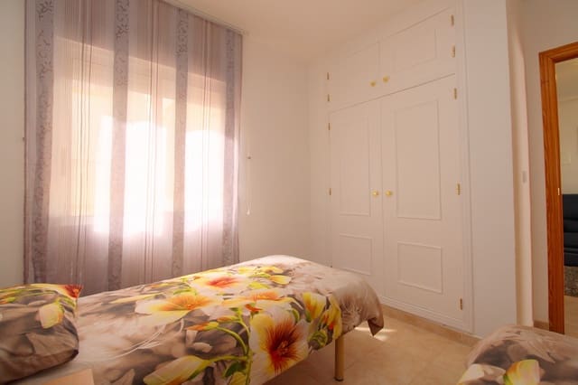 2 chambre Appartement à vendre à La Zenia, Orihuela avec piscine - 165 000 € (Ref: 9690286)