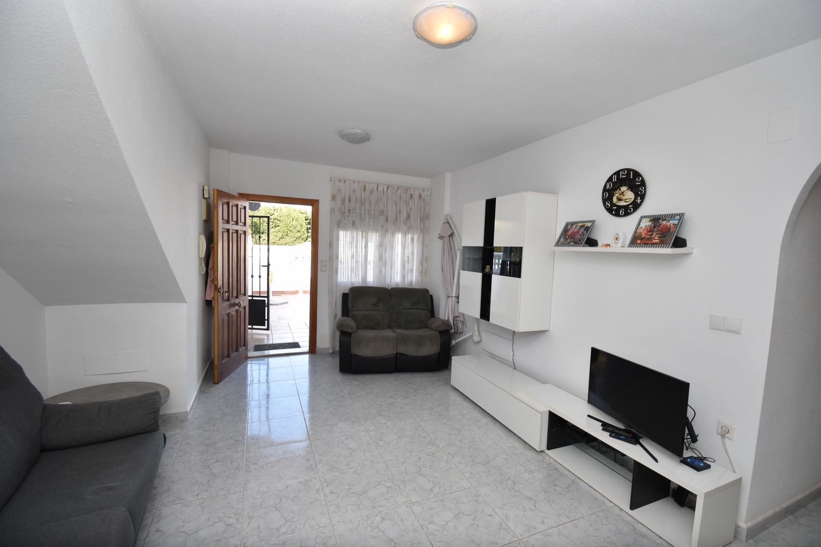 2 bedroom Apartment for sale in La Zenia with pool - € 159,950 (Ref: 9714595)
