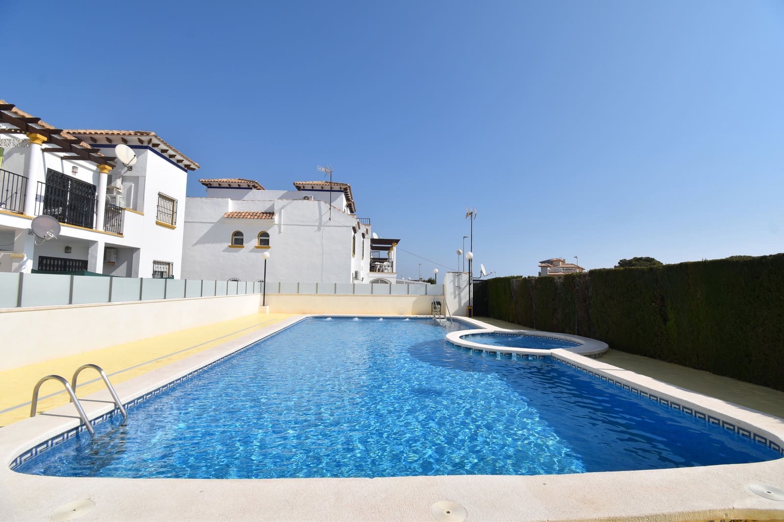 2 bedroom Apartment for sale in La Zenia with pool - € 159,950 (Ref: 9714595)