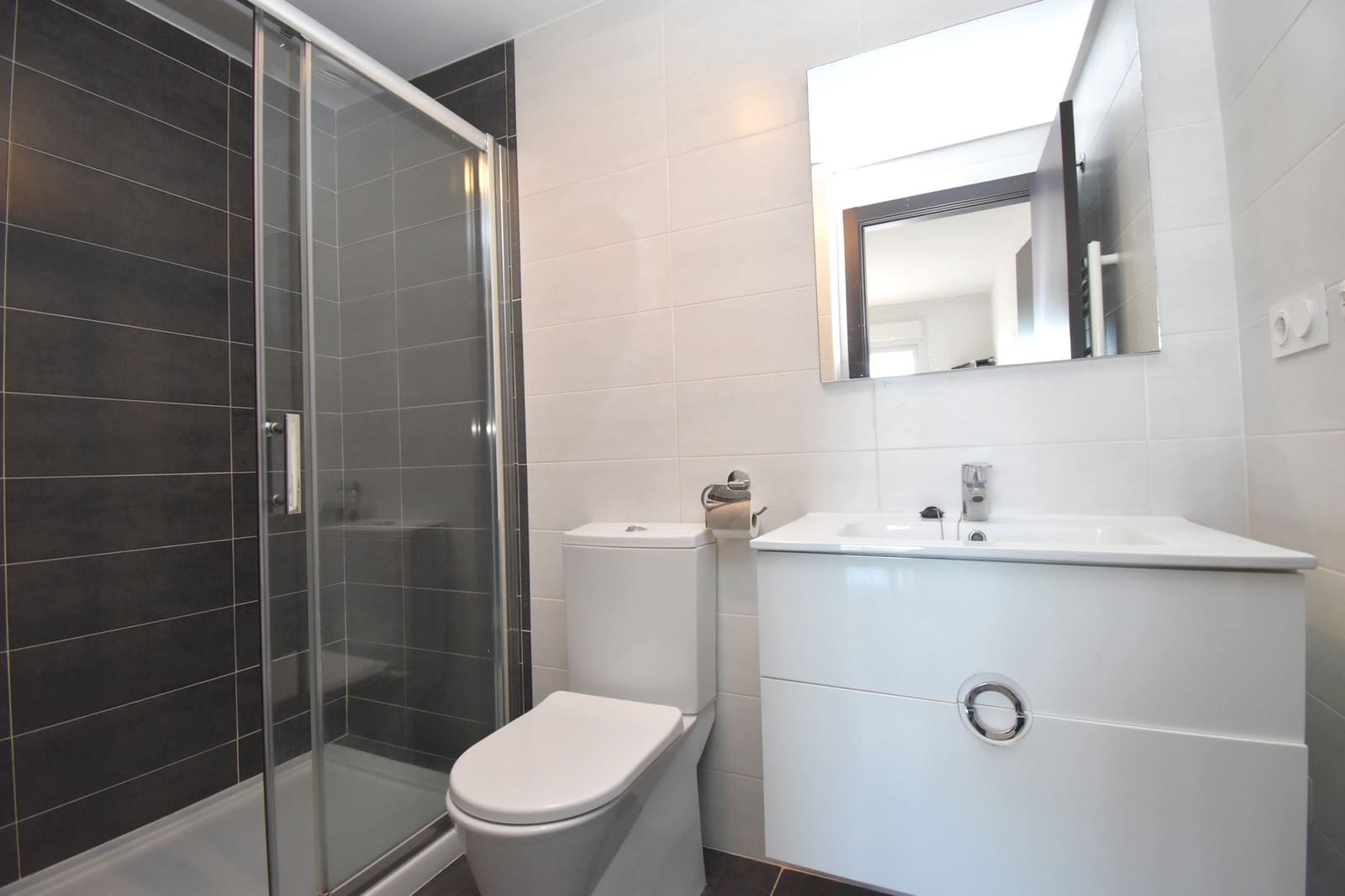 2 makuuhuone Kattohuoneisto myytävänä paikassa Villamartin mukana uima-altaan - 265 000 € (Ref: 9720294)