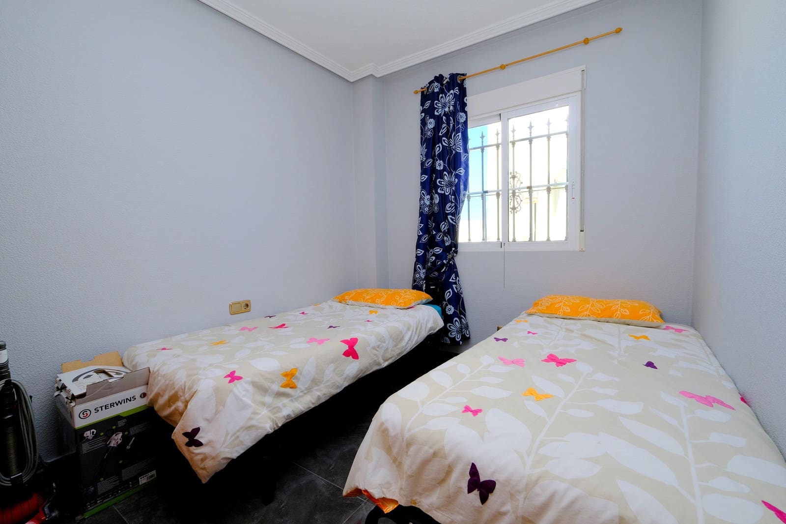 Chalet de 3 habitaciones en Playa Flamenca en venta con piscina - 359.995 € (Ref: 9735255)