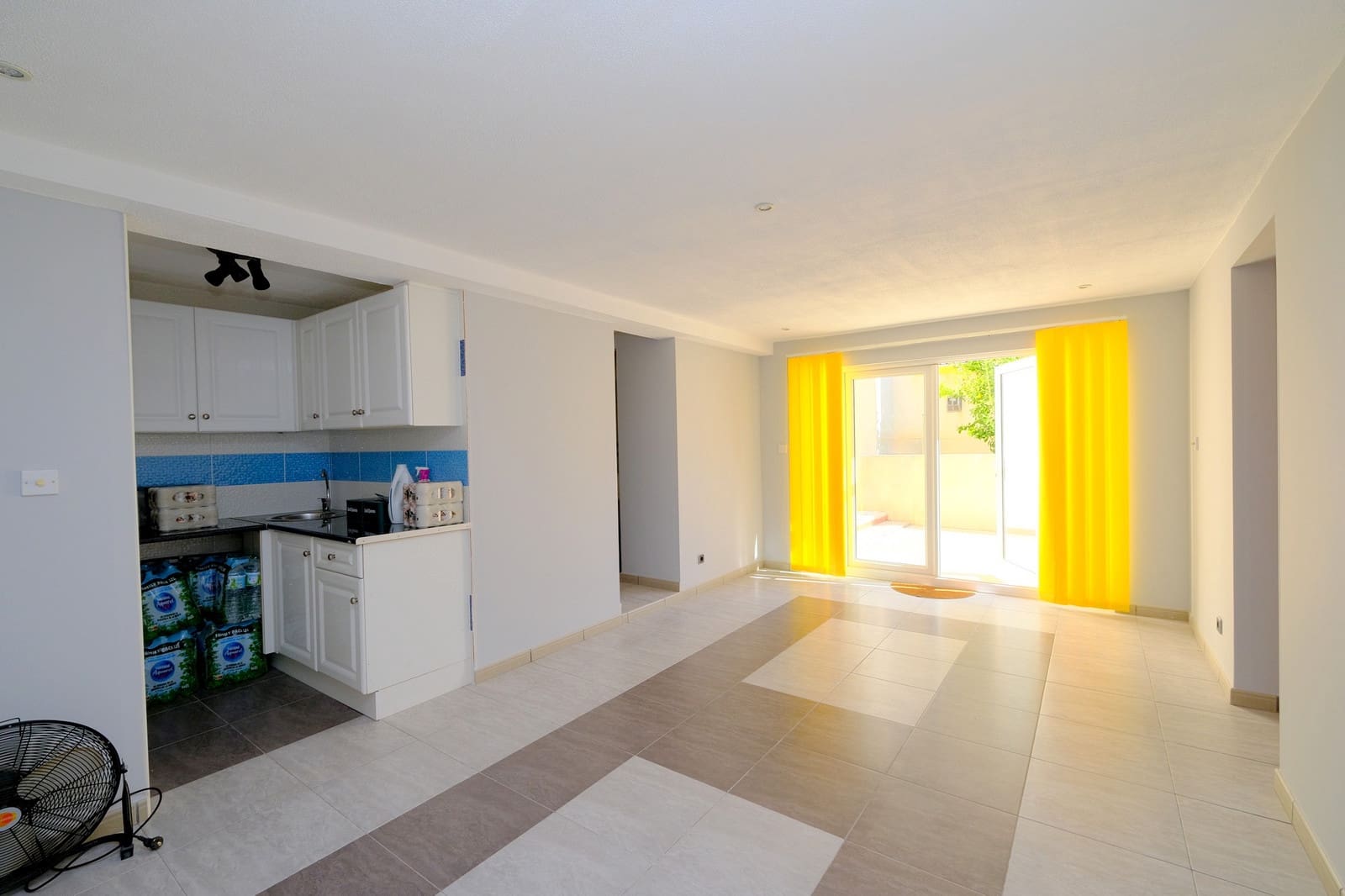 Chalet de 3 habitaciones en Playa Flamenca en venta con piscina - 359.995 € (Ref: 9735255)