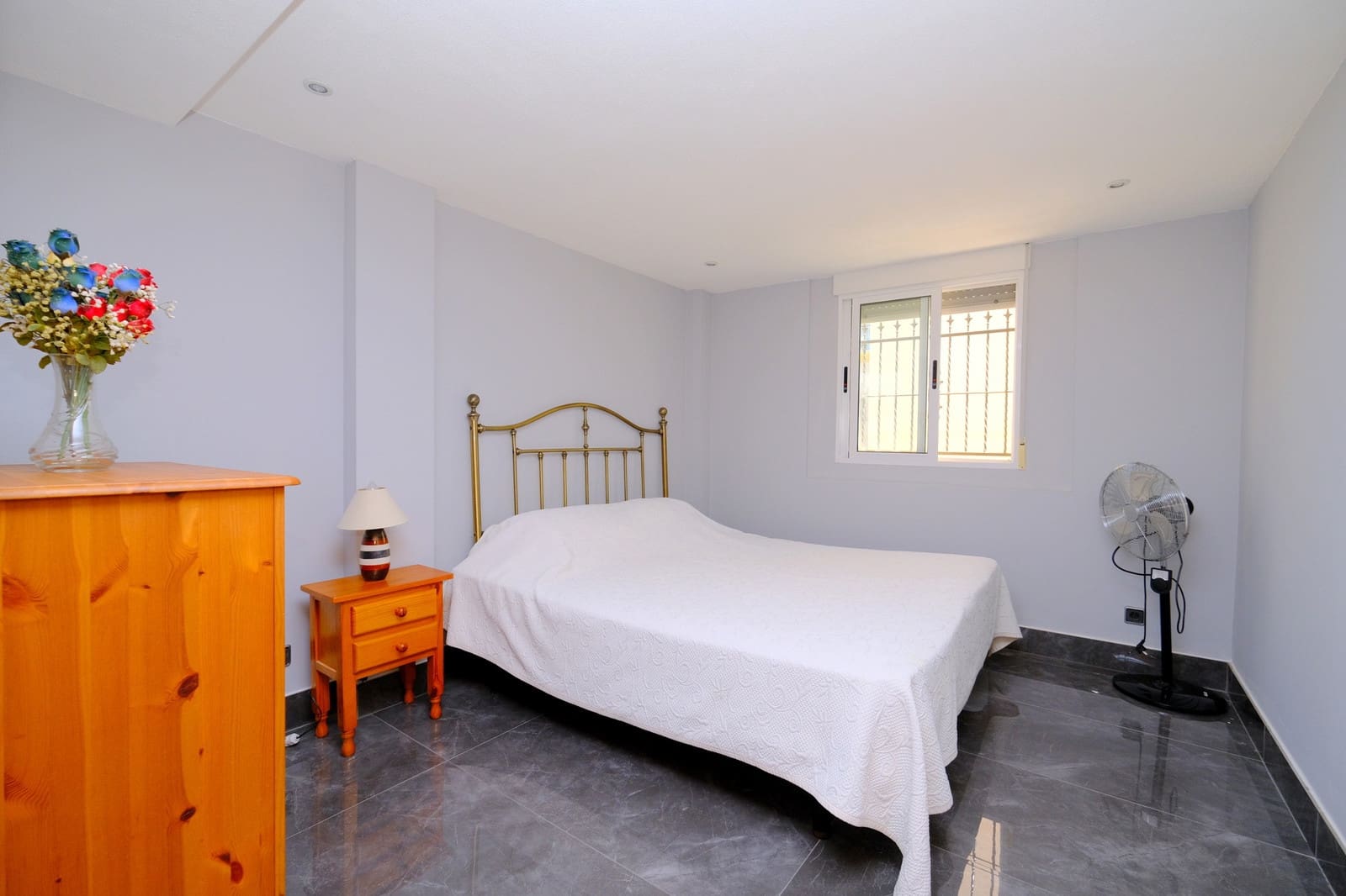 Chalet de 3 habitaciones en Playa Flamenca en venta con piscina - 359.995 € (Ref: 9735255)