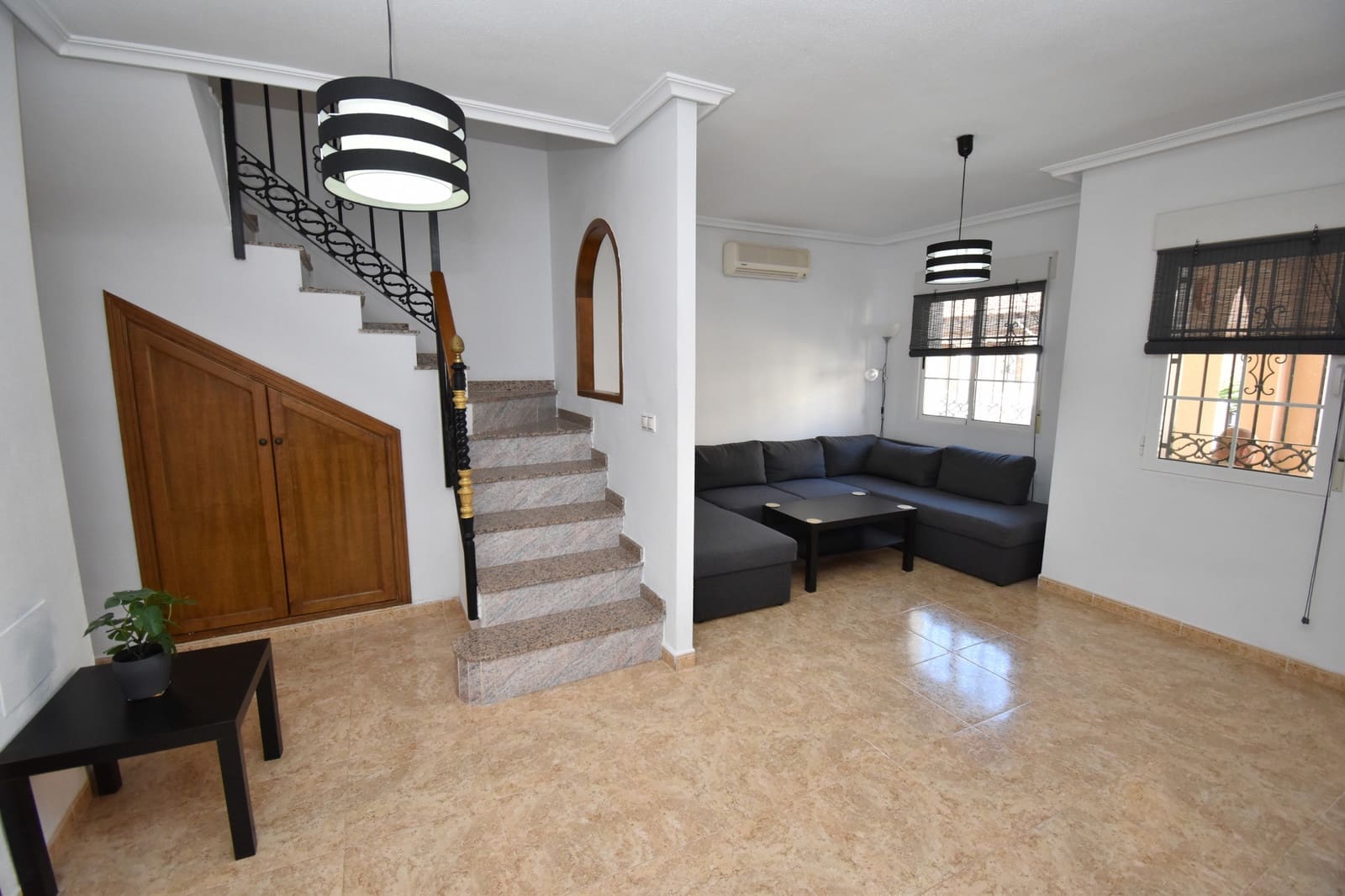 Casa de 3 habitaciones en Villamartin en venta con piscina - 159.999 € (Ref: 9738028)