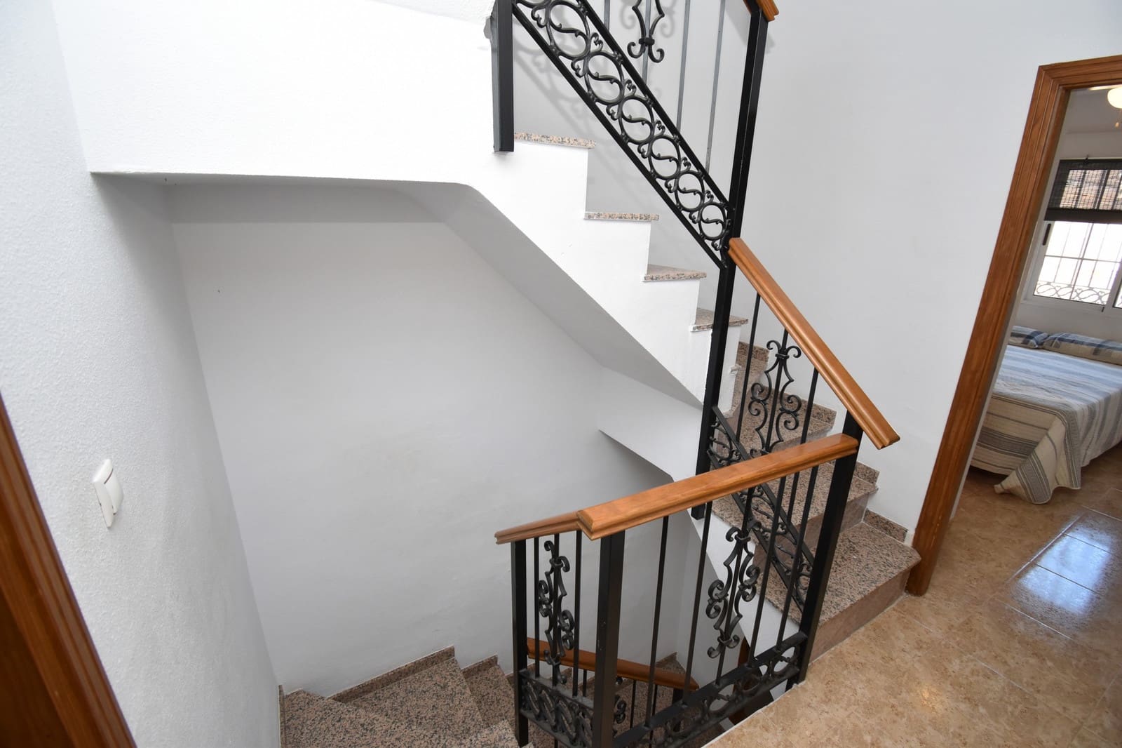 Casa de 3 habitaciones en Villamartin en venta con piscina - 159.999 € (Ref: 9738028)