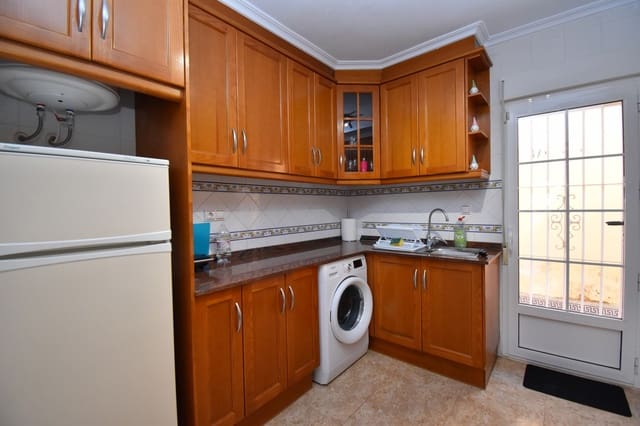 Casa de 3 habitaciones en Villamartin, Orihuela en venta con piscina - 159.999 € (Ref: 9738028)