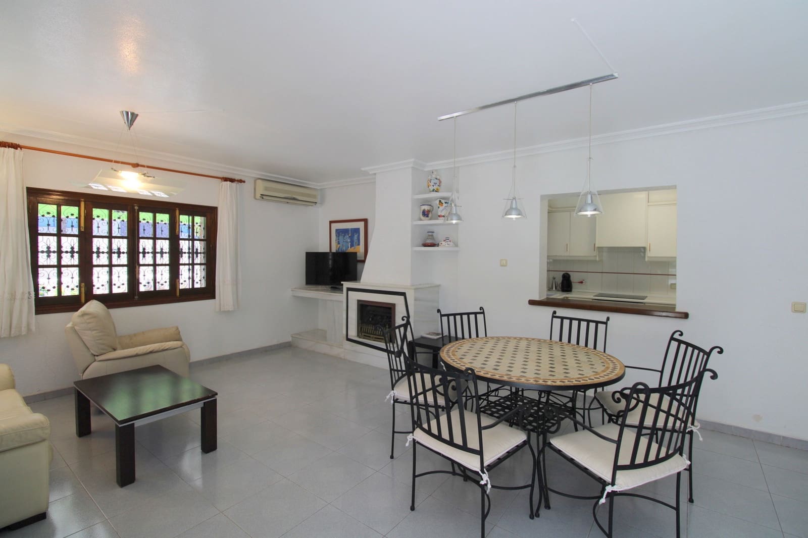 4 soverom Villa til salgs i La Zenia med svømmebasseng garasje - € 585 000 (Ref: 9738029)