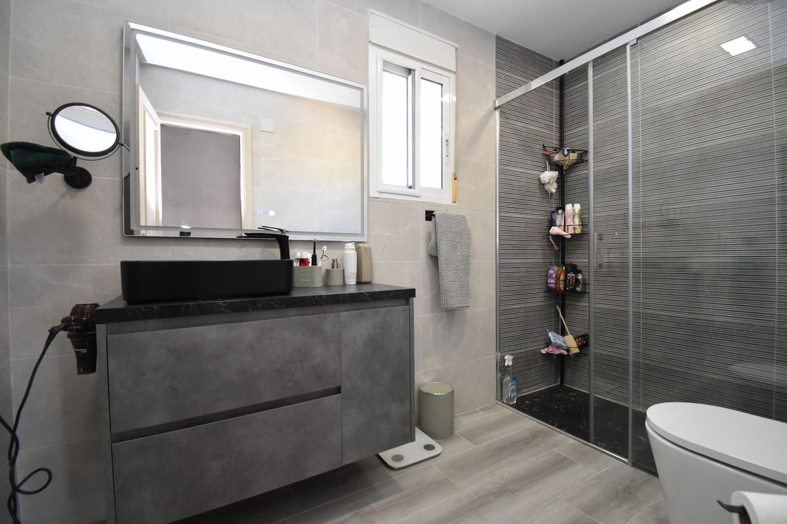 3 bedroom Villa for sale in Bigastro with pool - € 279,950 (Ref: 9741547)