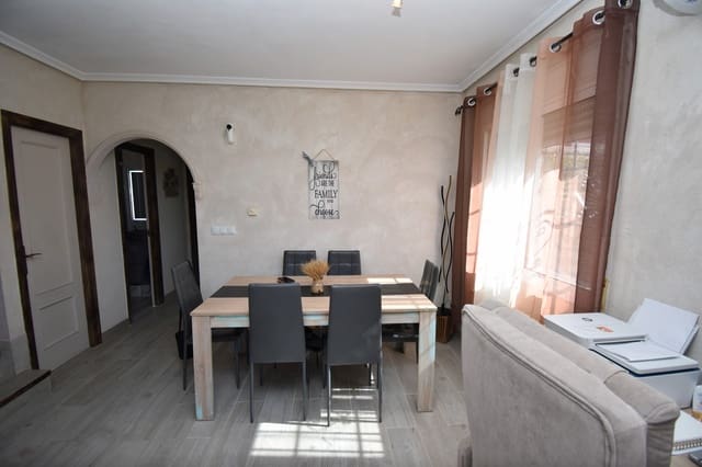 Chalet de 3 habitaciones en Bigastro en venta con piscina - 279.950 € (Ref: 9741547)