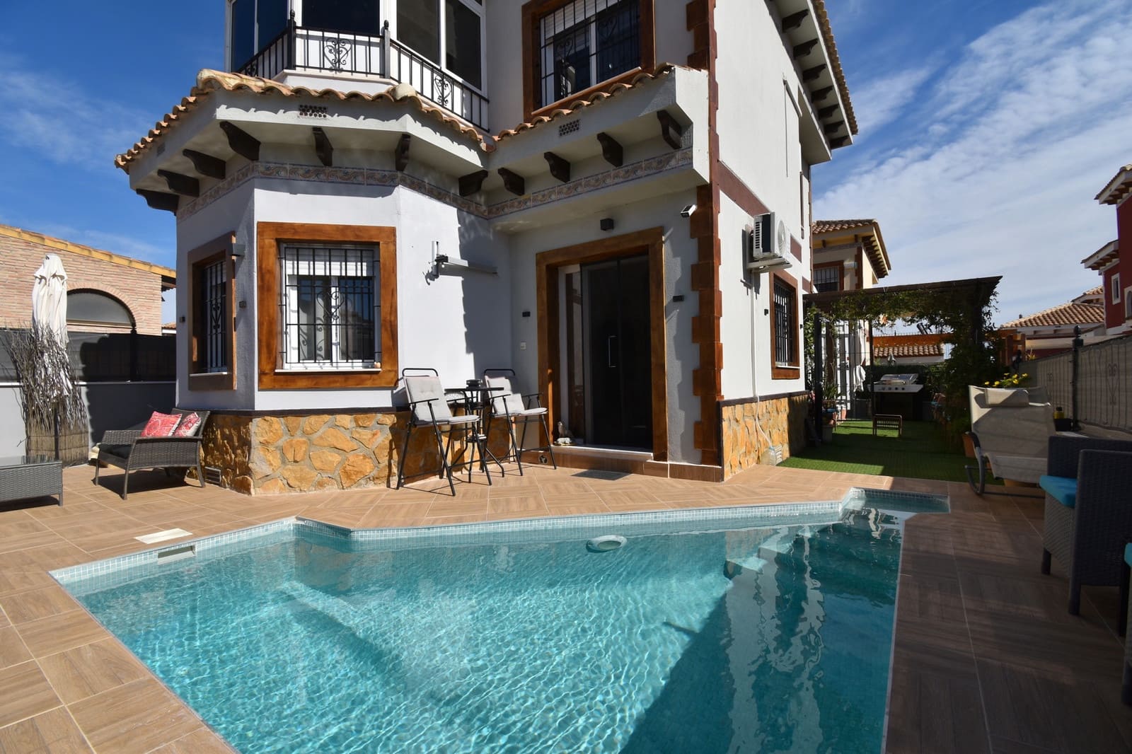 3 bedroom Villa for sale in Bigastro with pool - € 279,950 (Ref: 9741547)