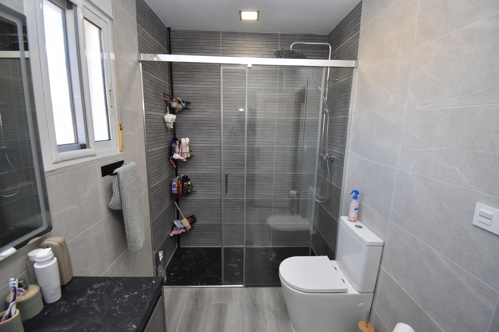 3 bedroom Villa for sale in Bigastro with pool - € 279,950 (Ref: 9741547)