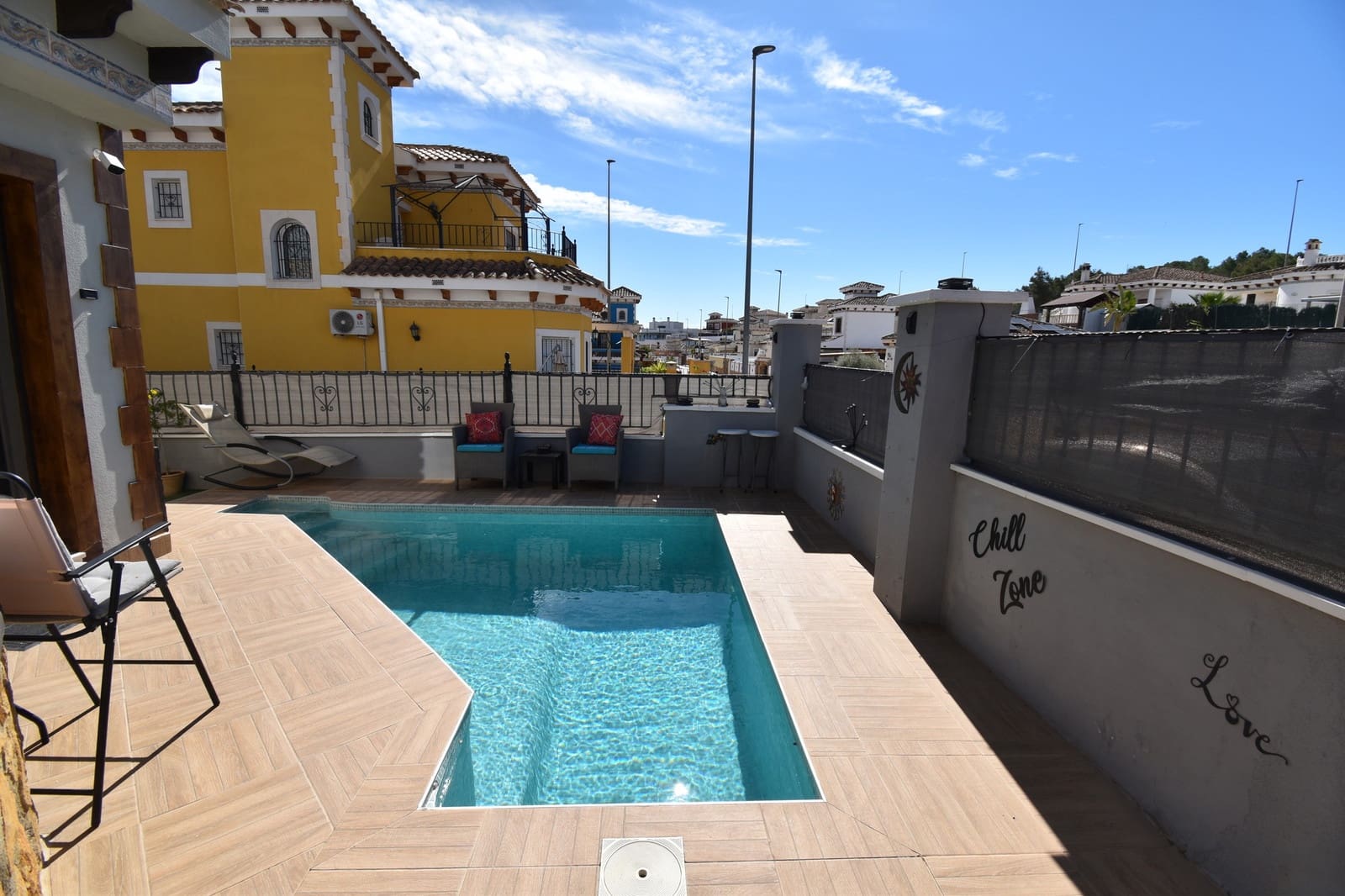 3 bedroom Villa for sale in Bigastro with pool - € 279,950 (Ref: 9741547)