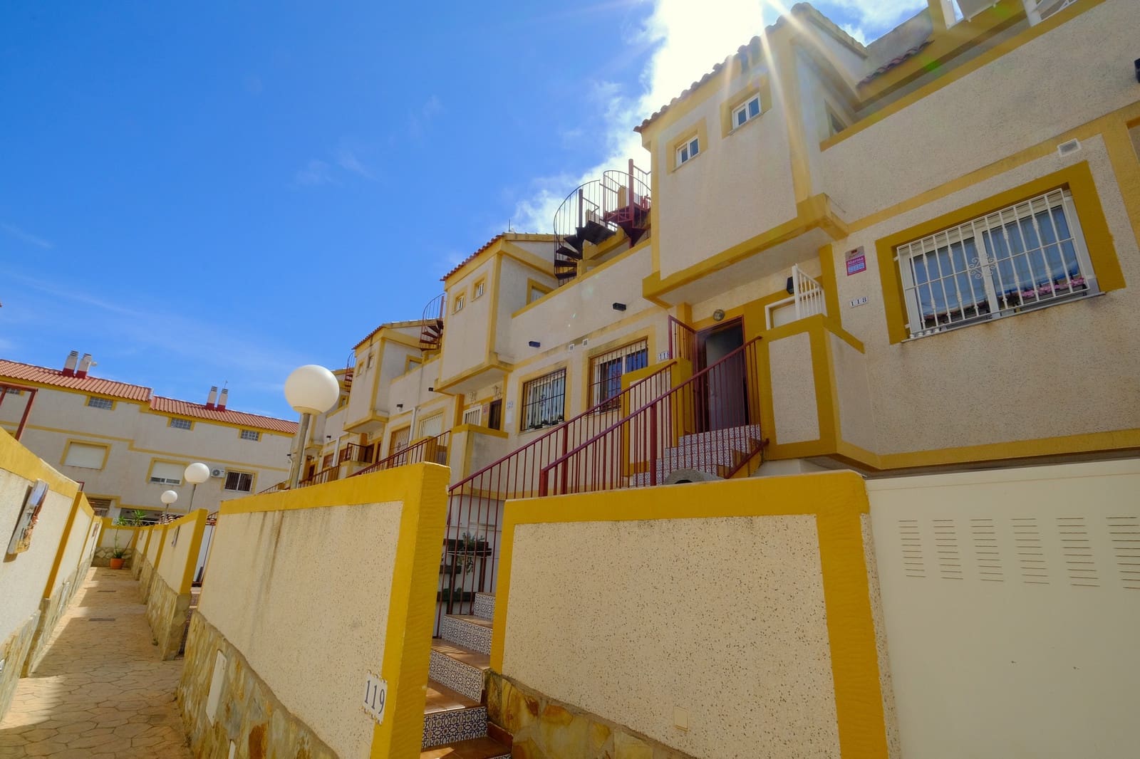 2 sovrum Takvåning till salu i Playa Flamenca med pool - 149 995 € (Ref: 9741548)