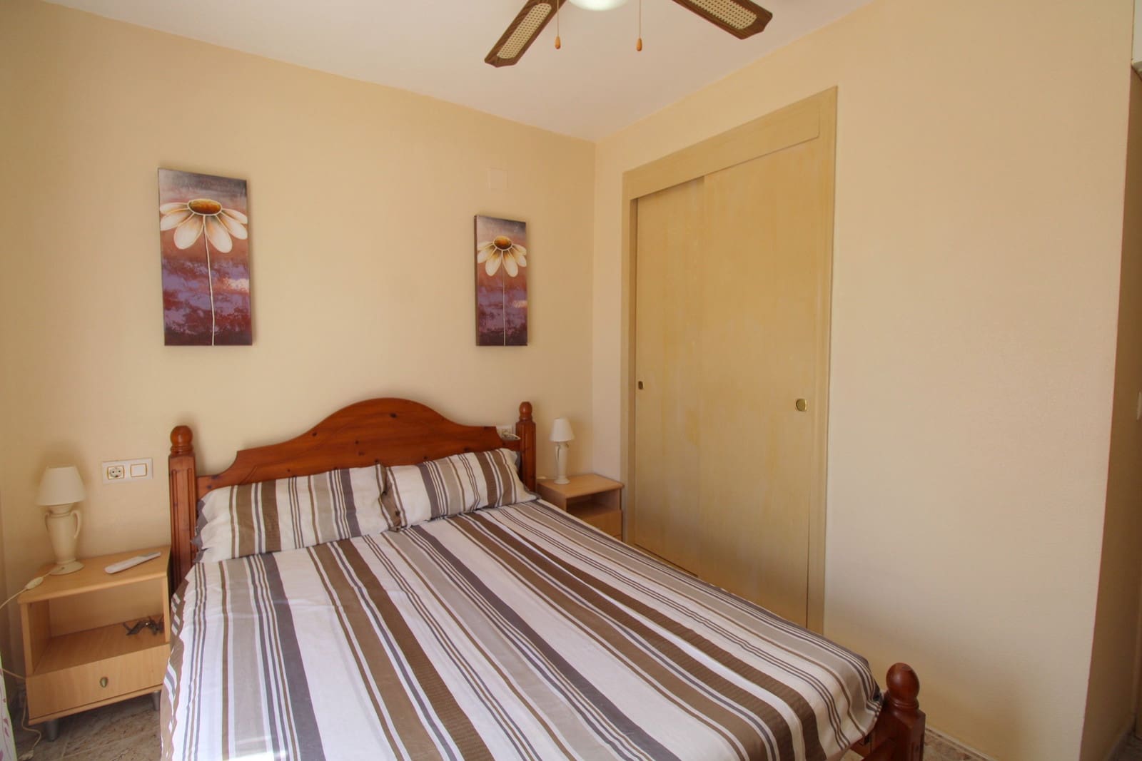 Casa de 2 habitaciones en Cabo Roig en venta con piscina - 173.500 € (Ref: 9751678)