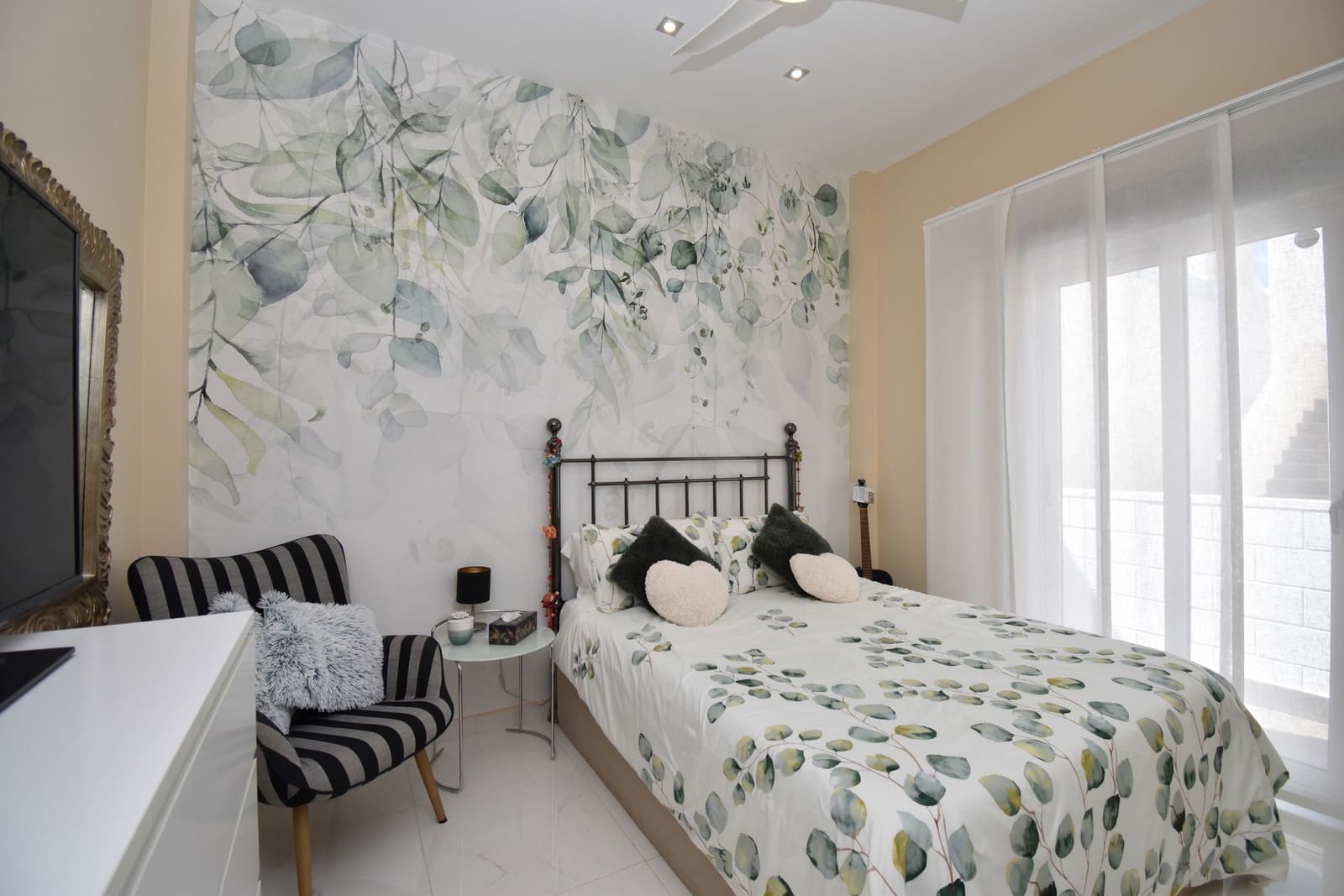 3 makuuhuone Huvila myytävänä paikassa Villamartin mukana uima-altaan - 460 000 € (Ref: 9751679)