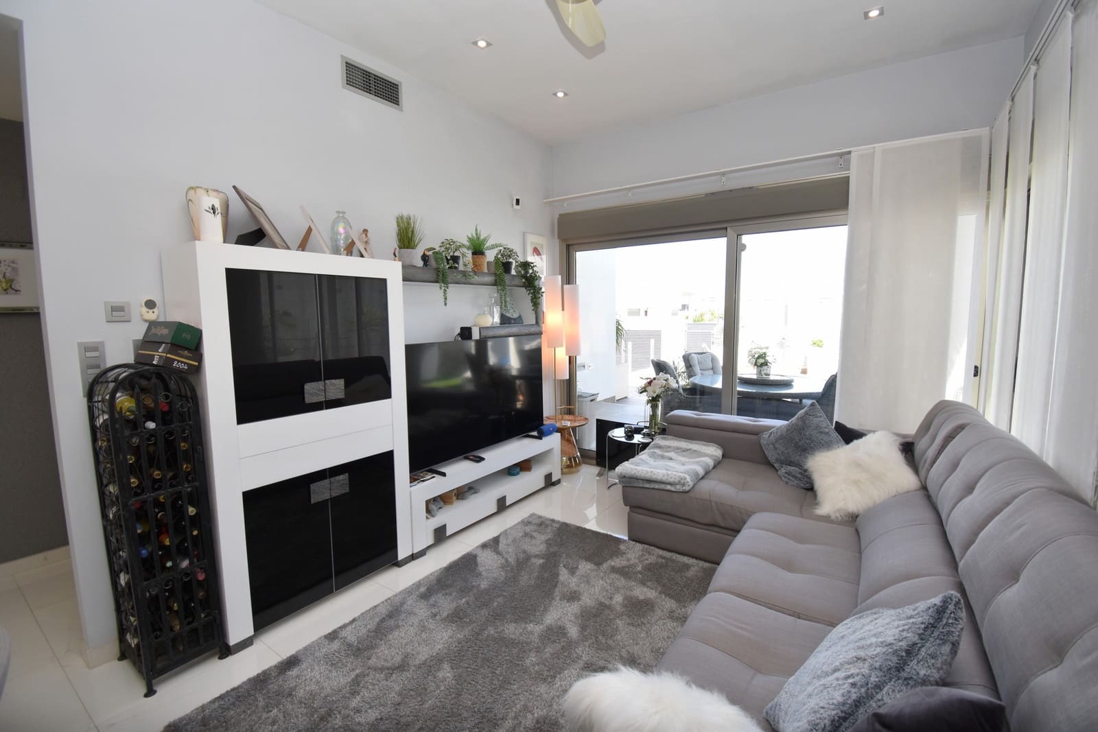 3 makuuhuone Huvila myytävänä paikassa Villamartin mukana uima-altaan - 460 000 € (Ref: 9751679)