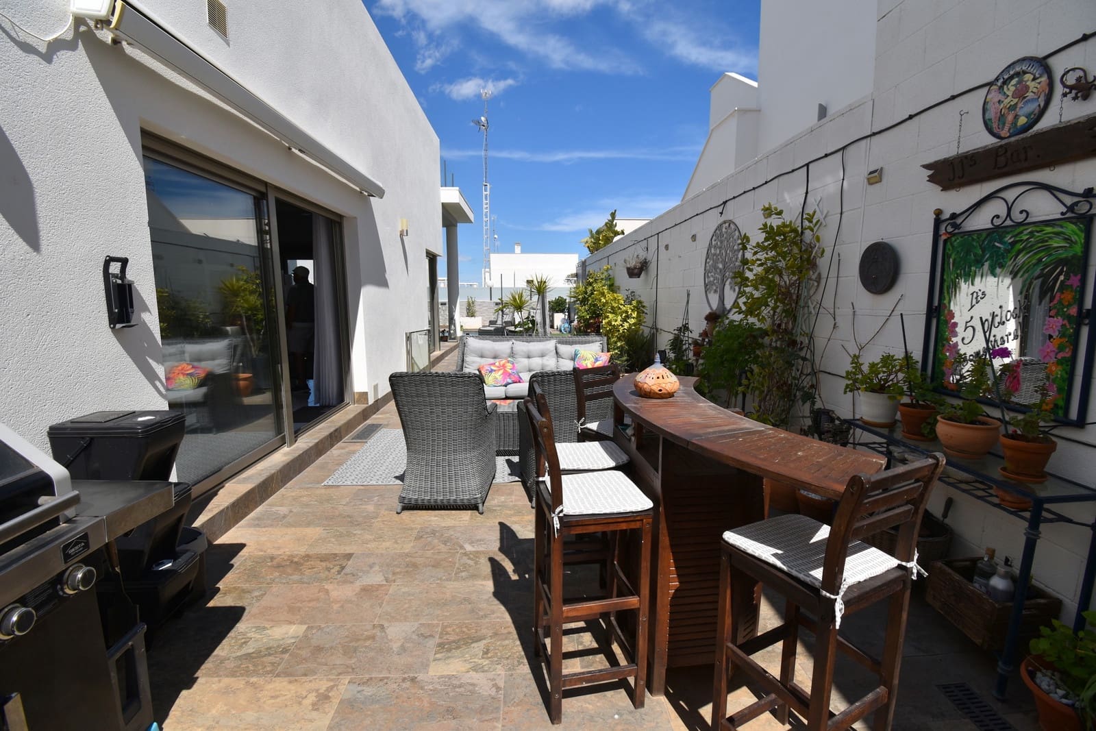 3 makuuhuone Huvila myytävänä paikassa Villamartin mukana uima-altaan - 460 000 € (Ref: 9751679)