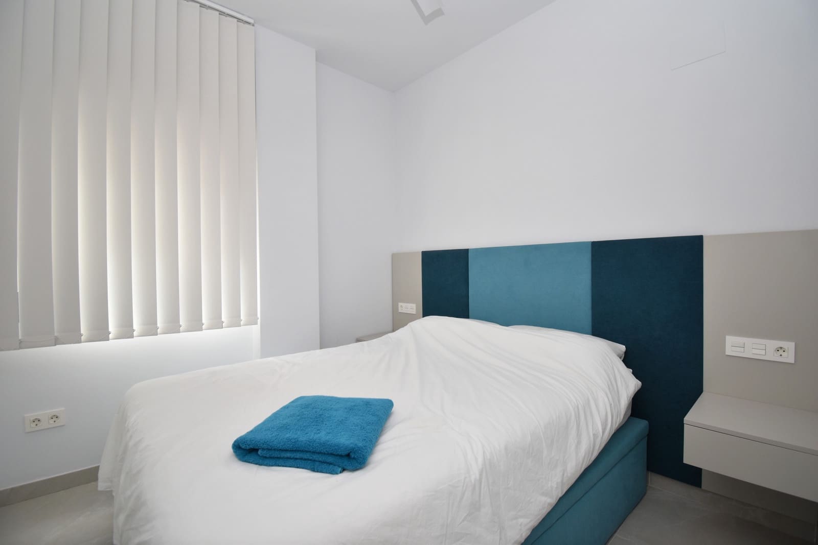 3 bedroom Penthouse for sale in Torrevieja with pool garage - € 399,000 (Ref: 9755398)