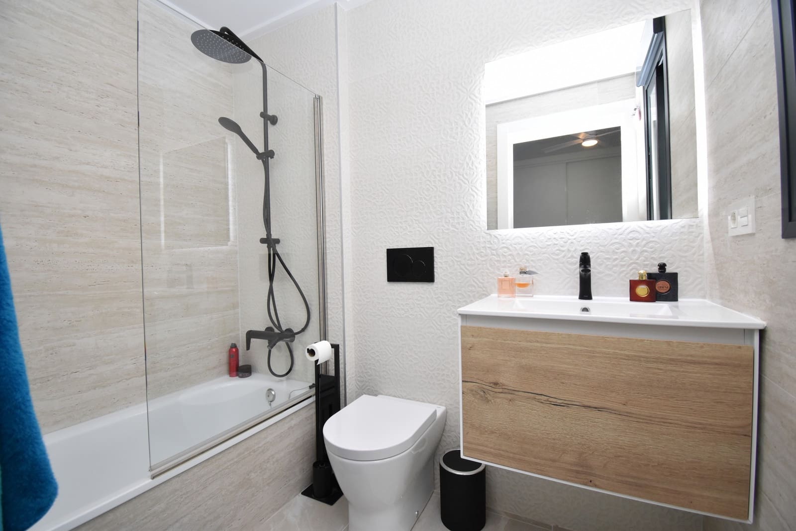 3 bedroom Penthouse for sale in Torrevieja with pool garage - € 399,000 (Ref: 9755398)