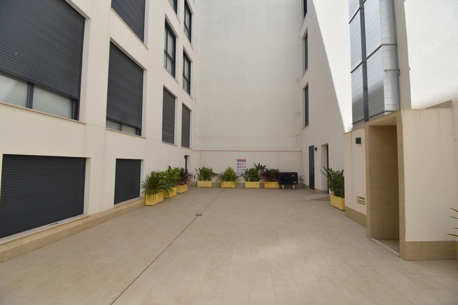 3 bedroom Penthouse for sale in Torrevieja with pool garage - € 399,000 (Ref: 9755398)