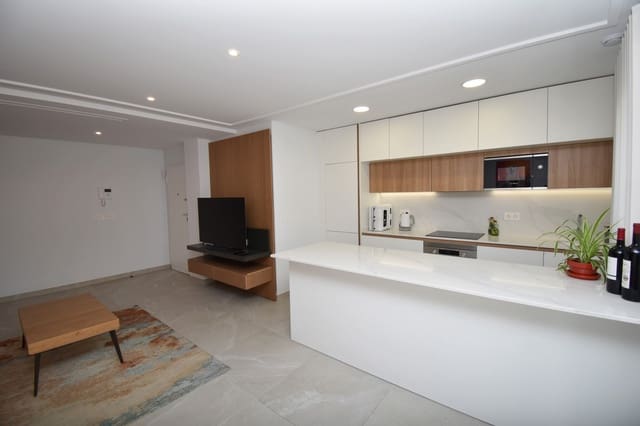 3 bedroom Penthouse for sale in Torrevieja with pool garage - € 399,000 (Ref: 9755398)
