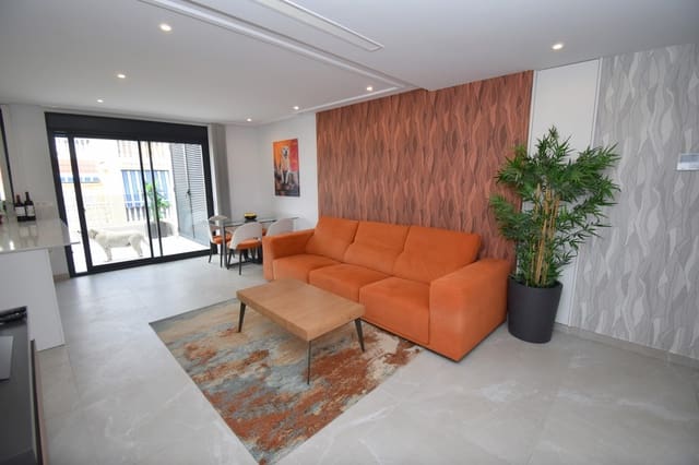 3 bedroom Penthouse for sale in Torrevieja with pool garage - € 399,000 (Ref: 9755398)